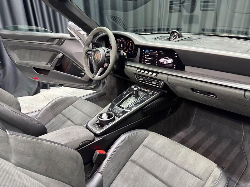 Gebraucht Porsche 911 Carrera Cabriolet 541 PS (397 kW) 2025 Grau Cabrio