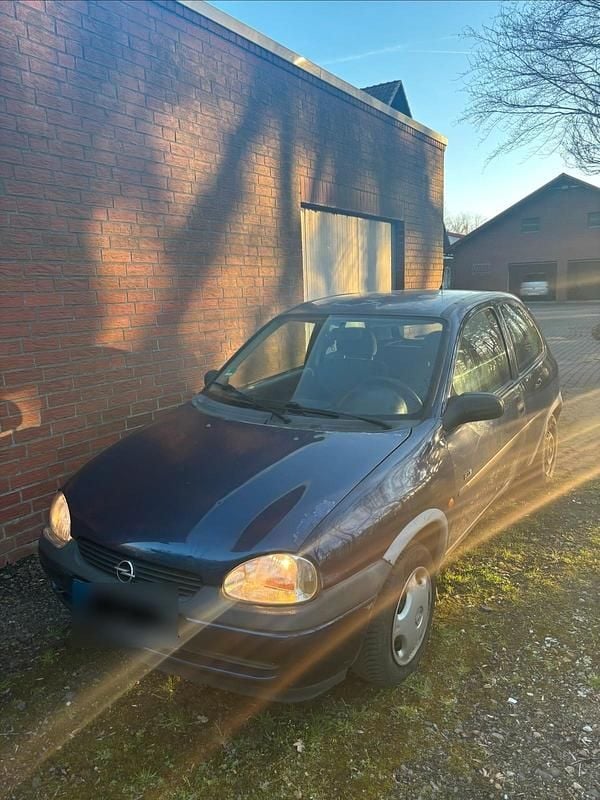 Gebraucht Opel Corsa 60 PS (44 kW) 1998 Blau Kleinwagen