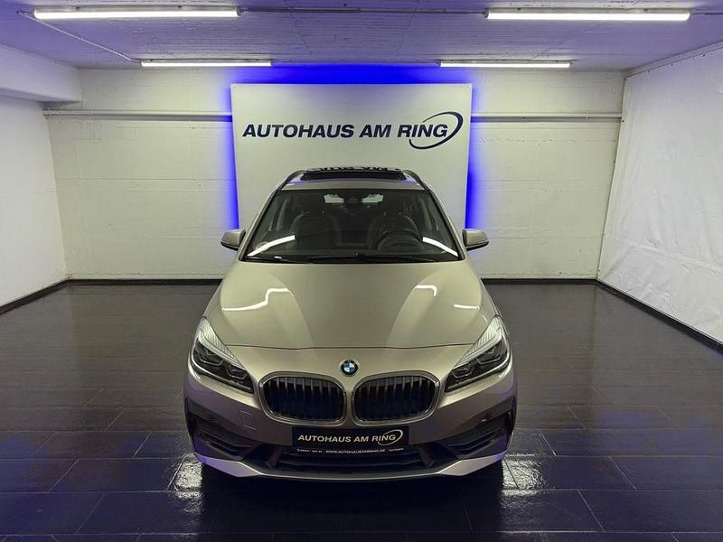 Gebraucht BMW 220 Active Tourer 178 PS (130 kW) 2020 Silber Van / Kleinbus