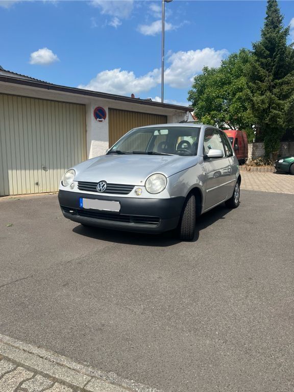 Silber Gebraucht 2001 VW Lupo Kleinwagen | 1.390 € (Fairer Preis) - Bild 1/4