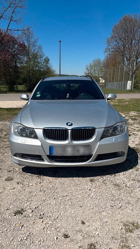 Gebraucht BMW 318 129 PS (94 kW) 2007 Silber Kombi