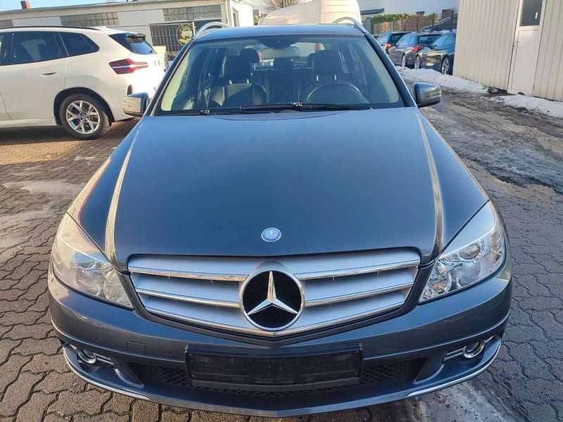 Grau Gebraucht 2010 Mercedes C180 Avantgarde Kombi | 5.490 € (Guter Preis) - Bild 1/4