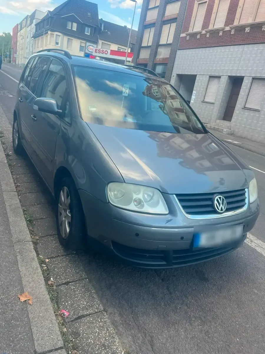 Gebraucht VW Touran 140 PS (102 kW) 2005 Silber Van / Kleinbus