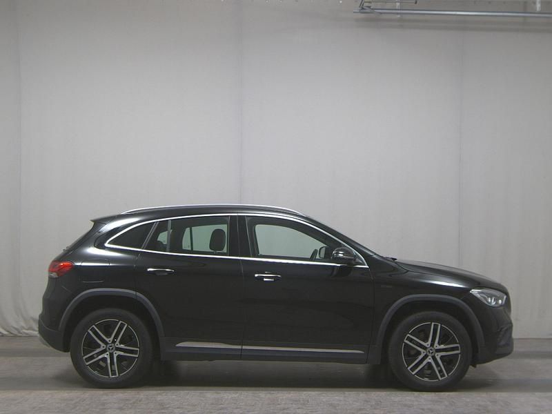 Schwarz Gebraucht 2021 Mercedes GLA250 Progressive SUV | 25.480 € (Superpreis) - Bild 1/4