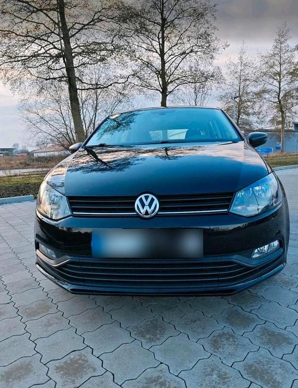 Gebraucht VW Polo 60 PS (44 kW) 2014 Schwarz Limousine