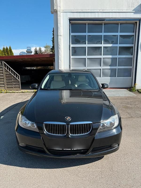 Schwarz Gebraucht 2007 BMW 330 Limousine | 5.400 € (Guter Preis) - Bild 1/4