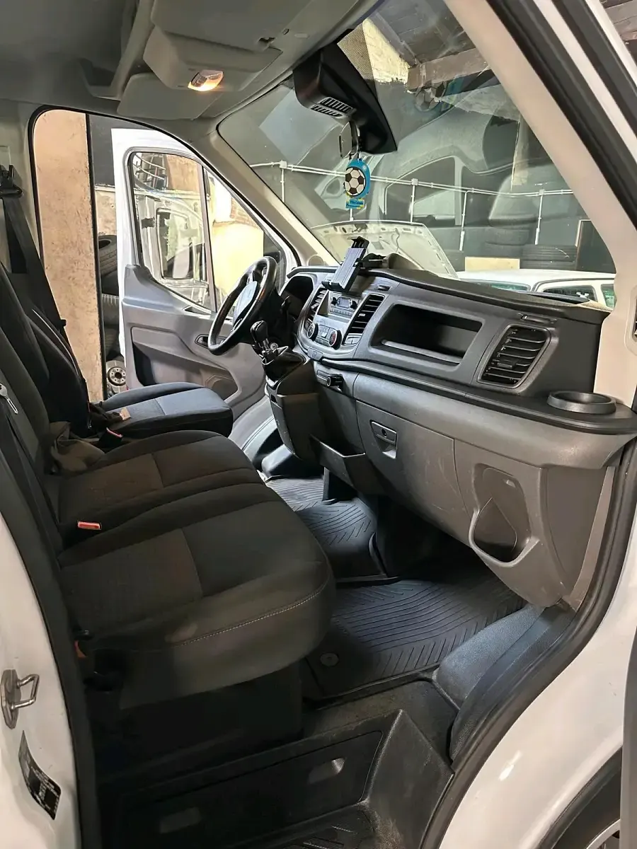 Gebraucht Ford Transit 130 PS (95 kW) 2022 Weiß Van