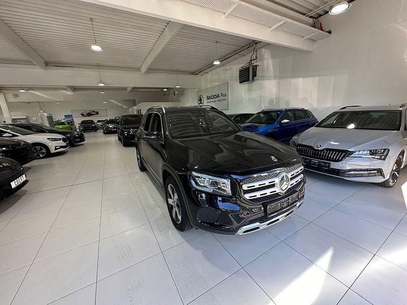 Schwarz Gebraucht 2021 Mercedes GLB180 SUV | 30.000 € (Guter Preis) - Bild 1/4