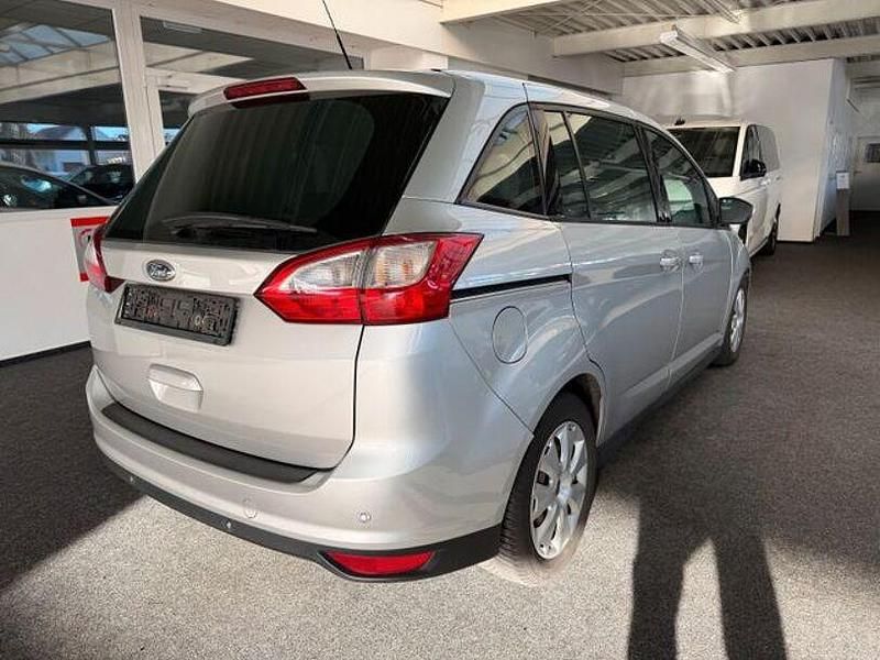 Gebraucht Ford Grand C-Max 140 PS (102 kW) 2011 Silber Van / Kleinbus