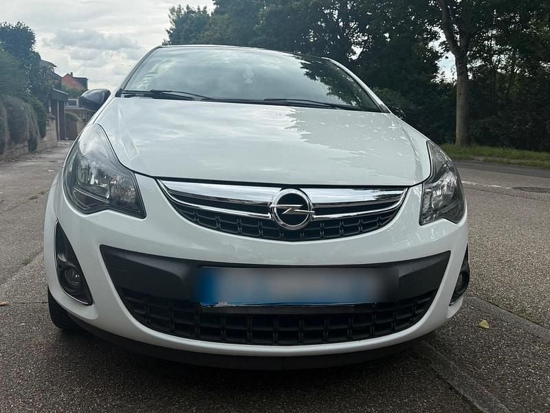 Weiß Gebraucht 2014 Opel Corsa Kleinwagen | 2.999 € (Guter Preis) - Bild 1/4