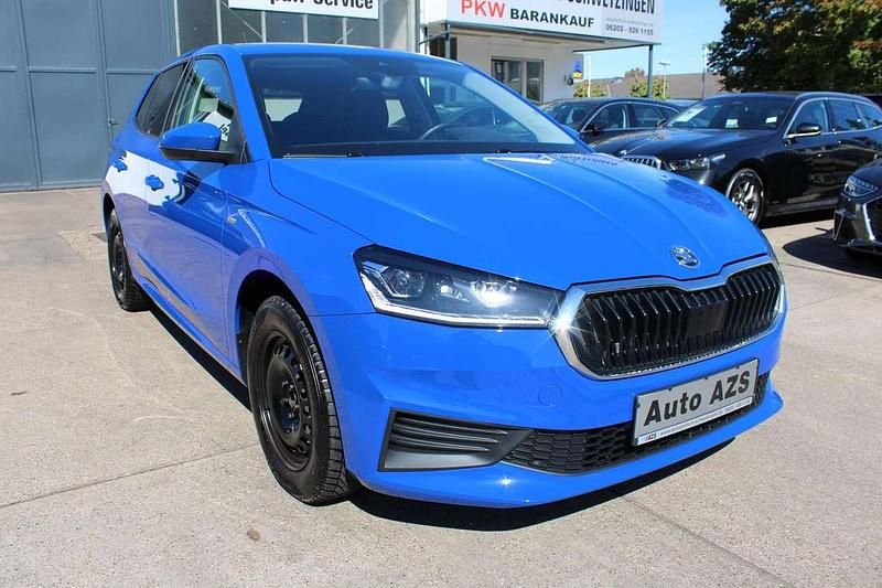 Blau Gebraucht 2022 Skoda Fabia Tour Kleinwagen | 17.950 € (Fairer Preis) - Bild 1/4