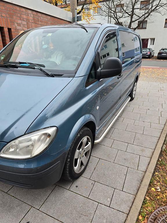 Blau Gebraucht 2007 Mercedes Vito Van / Kleinbus | 4.900 € (Superpreis) - Bild 1/4