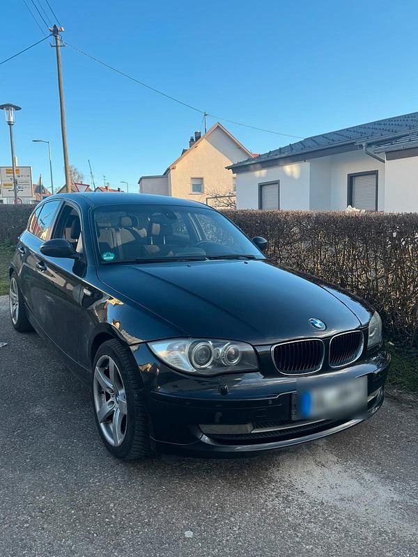Gebraucht BMW 116 116 PS (85 kW) 2009 Schwarz Kleinwagen