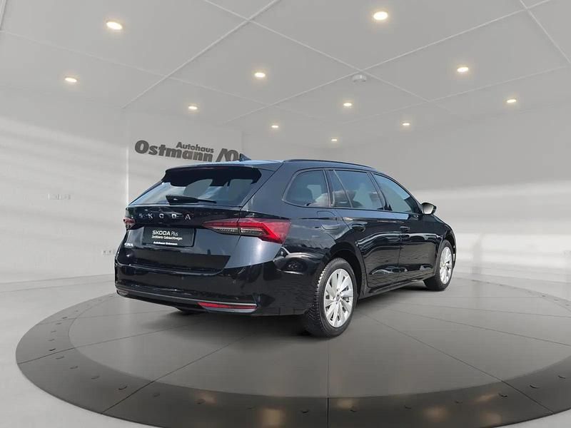 Gebraucht Skoda Octavia Selection 150 PS (110 kW) 2024 Schwarzmagic perleffekt Kombi