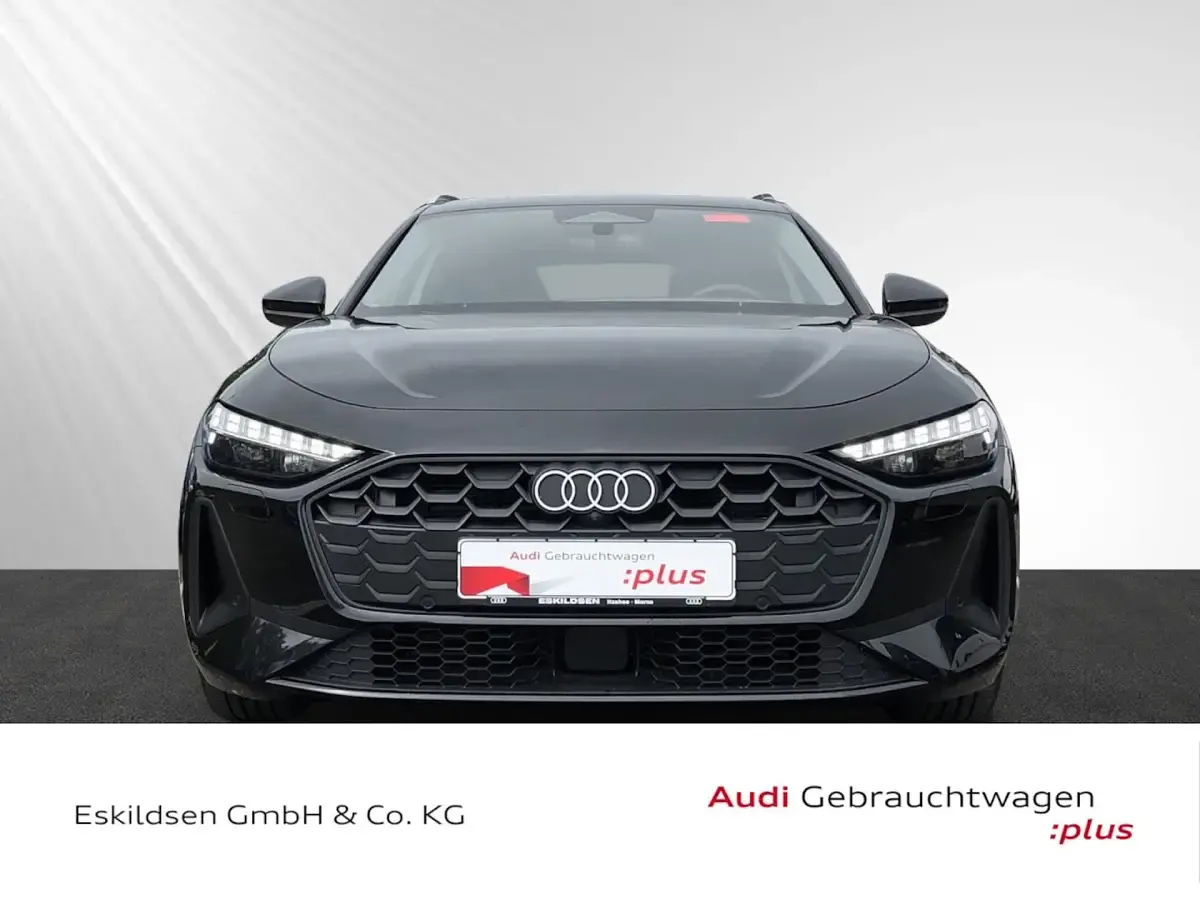 Gebraucht Audi A5 Sport 204 PS (150 kW) 2025 Mythosschwarz metallic Kombi