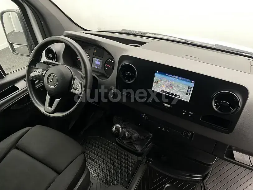 Używany Mercedes Sprinter 143 KM (105 kW) 2019 Biały Van
