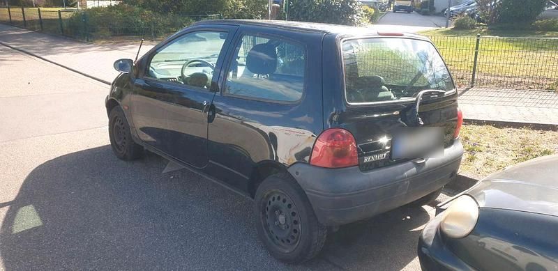Second-hand Renault Twingo 58 CP (42 kW) 2001 Negru Hatchback
