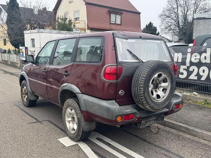 Gebraucht Nissan Terrano 125 PS (91 kW) 2002 Rot SUV