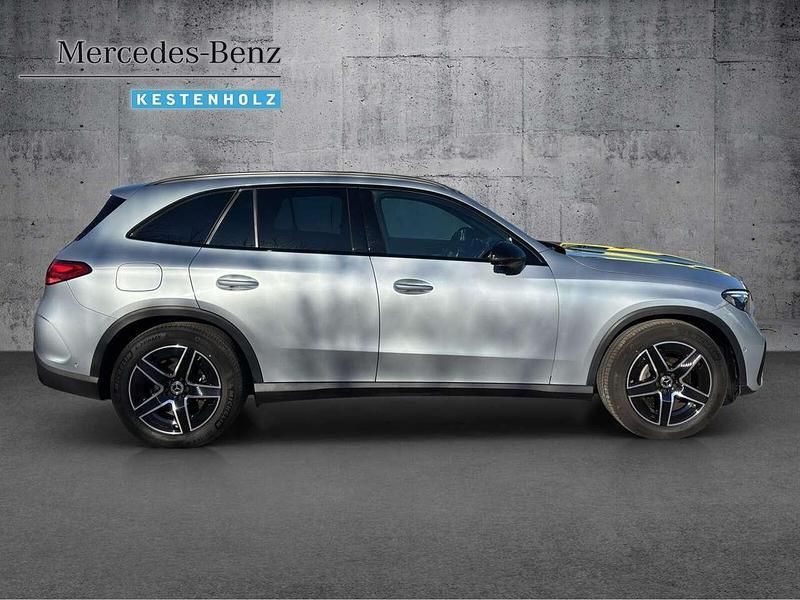 Gebraucht Mercedes GLC450 AMG 367 PS (269 kW) 2024 Hightechsilber SUV