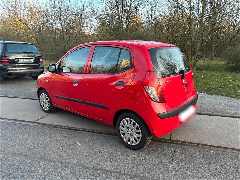 Gebraucht Hyundai i10 67 PS (49 kW) 2009 Rot Kleinwagen