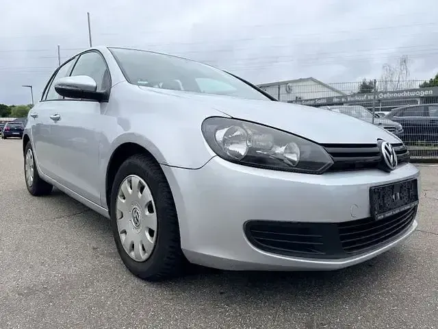 Gebraucht VW Golf VI Trendline 105 PS (77 kW) 2010 Silber Kleinwagen