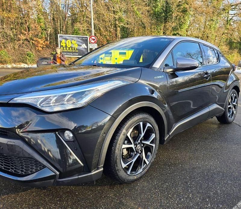 Schwarz Gebraucht 2020 Toyota C-HR Team SUV | 18.750 € (Superpreis) - Bild 1/4