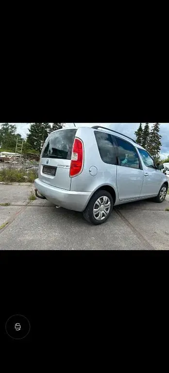 Gebraucht Skoda Roomster 105 PS (77 kW) 2015 Grau Van / Kleinbus