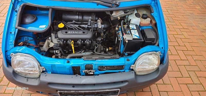 Blau Gebraucht 2003 Renault Twingo Kleinwagen | 550 € (Guter Preis) - Bild 1/4