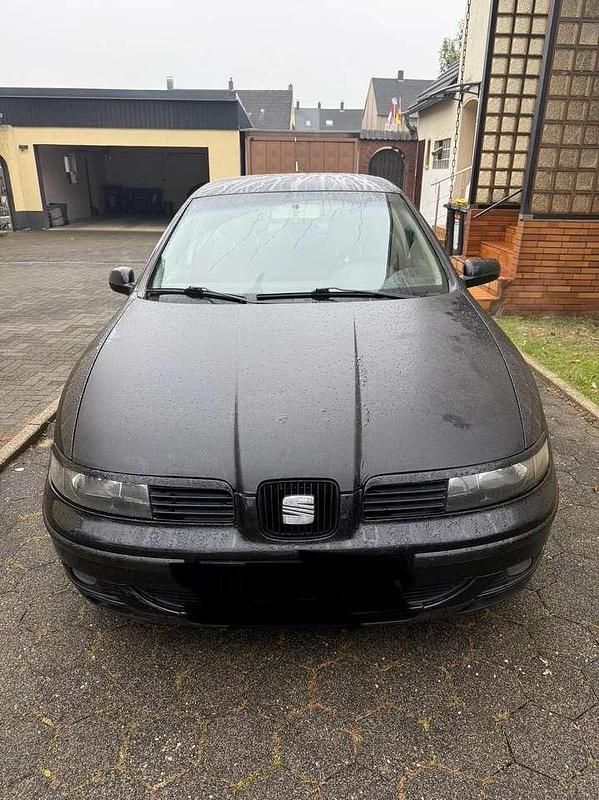 Gebraucht 2000 Seat Leon Limousine | 1.200 € (Fairer Preis) - Bild 1/4