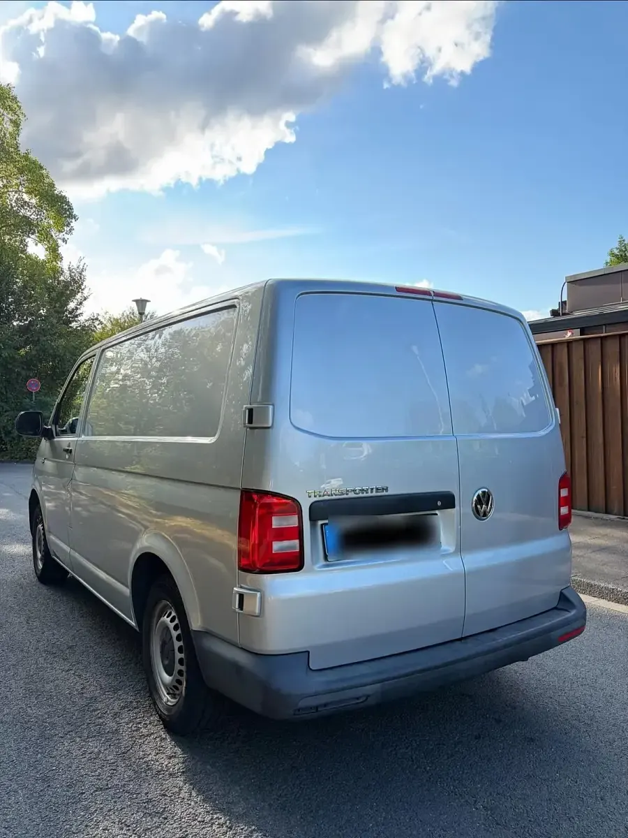 Gebraucht VW T6 102 PS (75 kW) 2017 Silber Van
