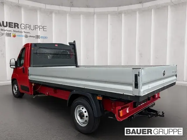 Gebraucht Fiat Ducato 140 PS (102 kW) 2022 Rot Van