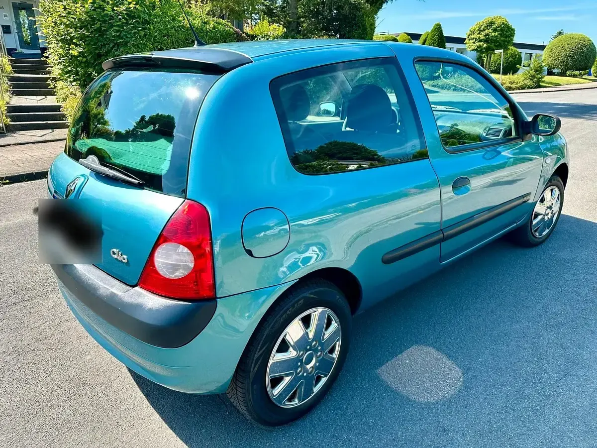 Gebraucht Renault Clio Expression 75 PS (55 kW) 2004 Blau Kleinwagen