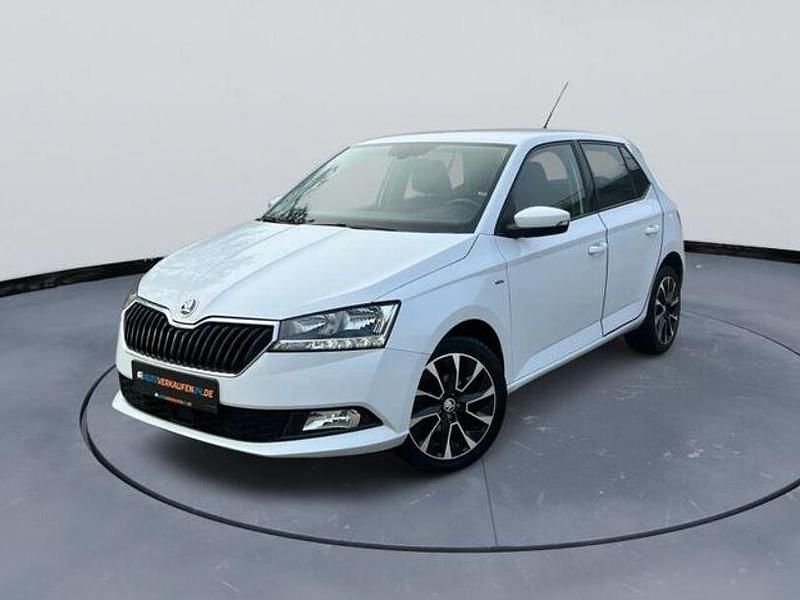 Weiß Gebraucht 2020 Skoda Fabia Drive Limousine | 10.990 € (Guter Preis) - Bild 1/4