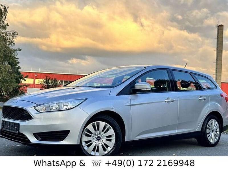 Silber Gebraucht 2017 Ford Focus S Limousine | 10.700 € (Fairer Preis) - Bild 1/4