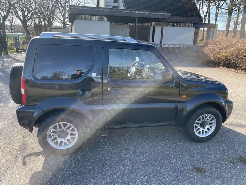 Gebraucht Suzuki Jimny 86 PS (63 kW) 2008 Schwarz SUV