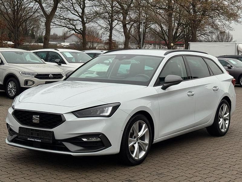 Gebraucht Seat Leon FR-Line 150 PS (110 kW) 2022 Weiß Limousine