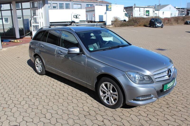 Silber Gebraucht 2013 Mercedes C200 Kombi | 10.900 € (Fairer Preis) - Bild 1/4