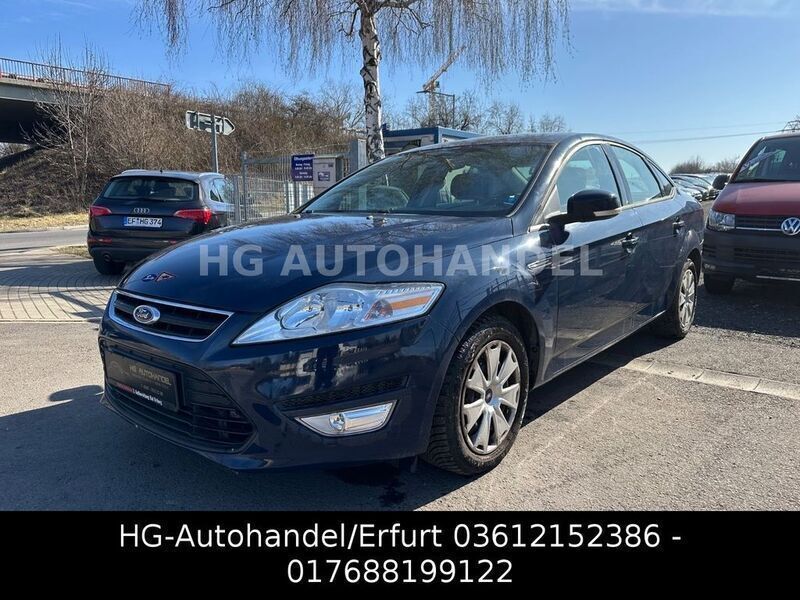Blau Gebraucht 2013 Ford Mondeo Limousine | 3.700 € - Bild 1/4