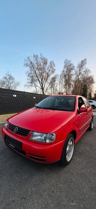 Gebraucht VW Polo 75 PS (55 kW) 2000 Rot Limousine