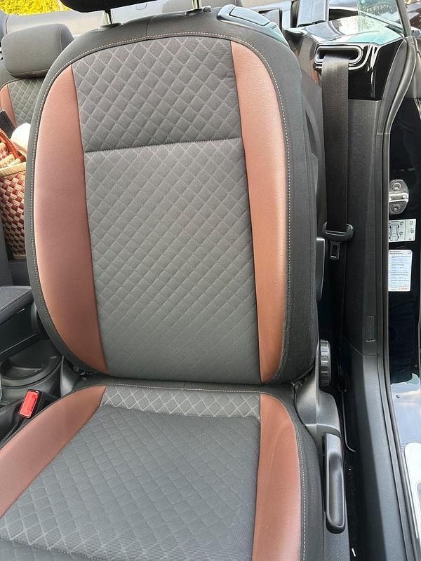 Gebraucht VW Beetle Cabriolet Allstar 102 PS (75 kW) 2016 Schwarz Cabrio