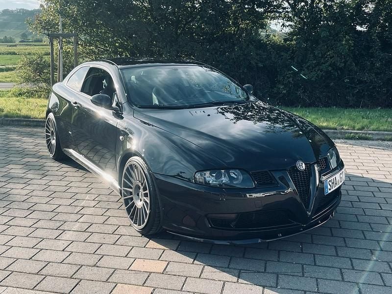 Schwarz Gebraucht 2008 Alfa Romeo GT Quadrifoglio Verde Coupé | 10.799 € - Bild 1/4