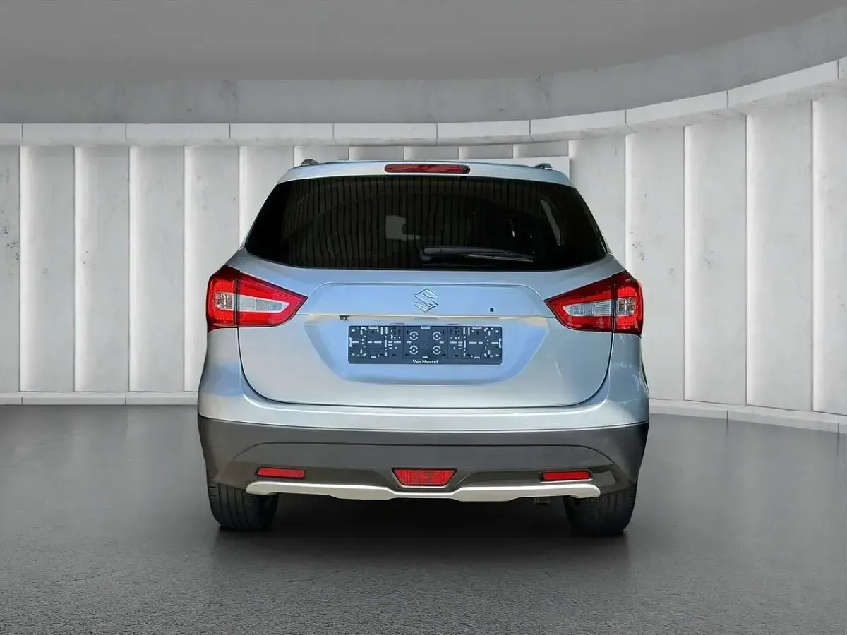Gebraucht Suzuki SX4 S-Cross Comfort 111 PS (81 kW) 2019 Silber SUV