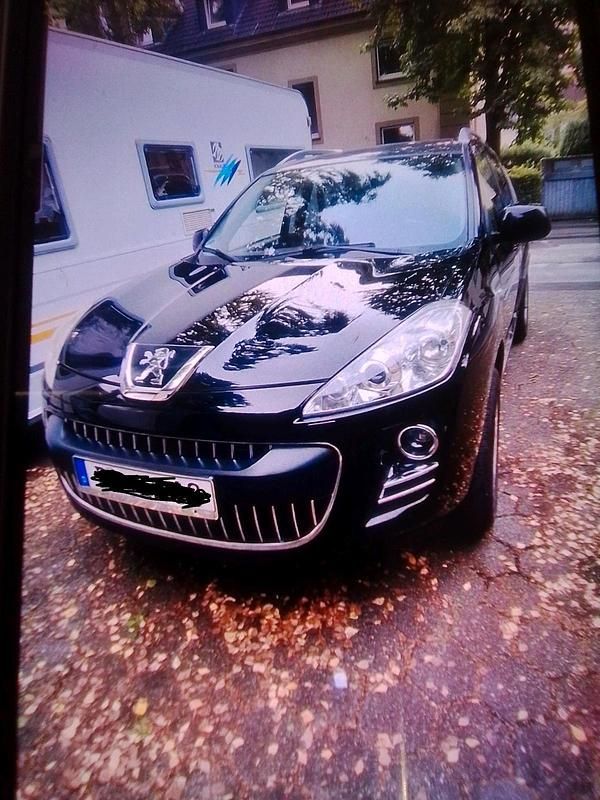 Schwarz Gebraucht 2008 Peugeot 4007 SUV | 4.900 € (Fairer Preis) - Bild 1/4