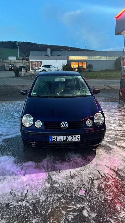 Gebraucht VW Polo Basis 64 PS (47 kW) 2002 Blau Limousine