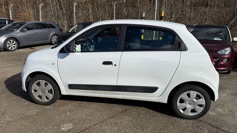 Gebraucht Renault Twingo Life 69 PS (50 kW) 2018 Weiß Kleinwagen