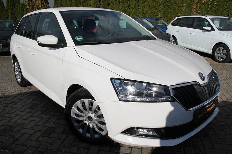Gebraucht Skoda Fabia Active 95 PS (69 kW) 2022 Weiß Kombi