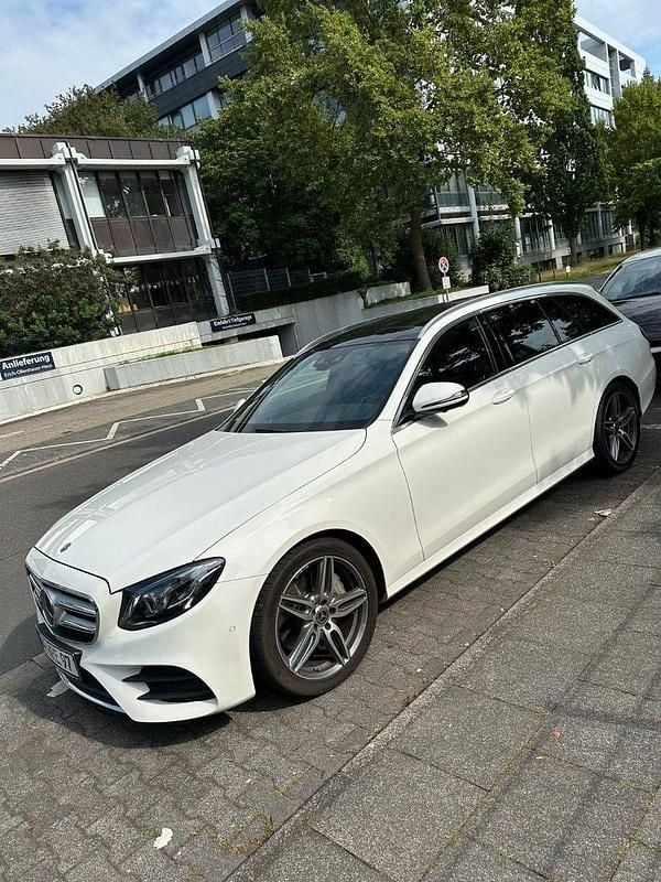 Weiß Gebraucht 2018 Mercedes E350 Kombi | 22.950 € (Superpreis) - Bild 1/4