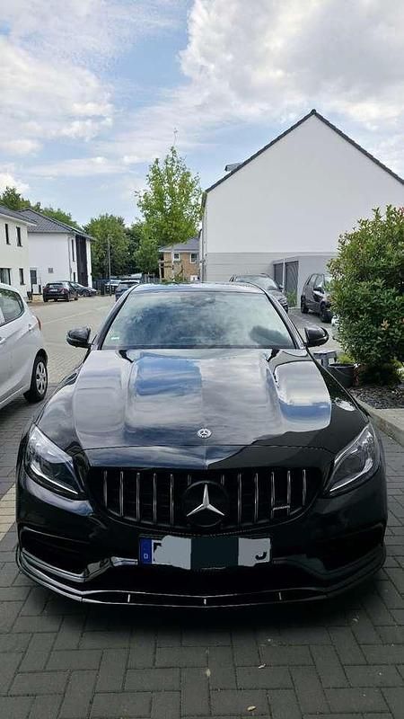 Schwarz Gebraucht 2020 Mercedes C63 AMG AMG Limousine | 62.000 € (Teuer) - Bild 1/4