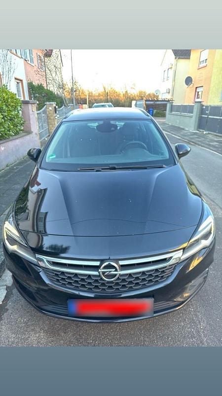 Gebraucht Opel Astra 105 PS (77 kW) 2018 Schwarz Kombi