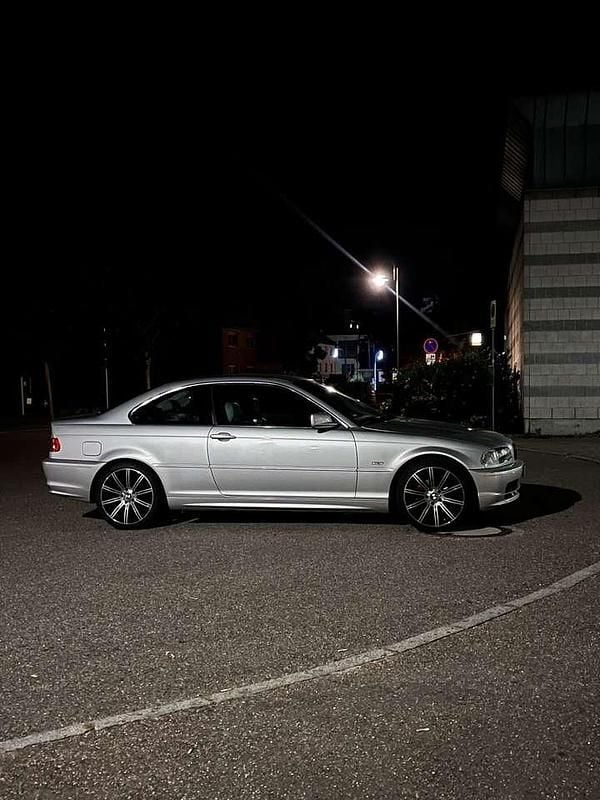 Gebraucht BMW 320 150 PS (110 kW) 1999 Silber Coupé